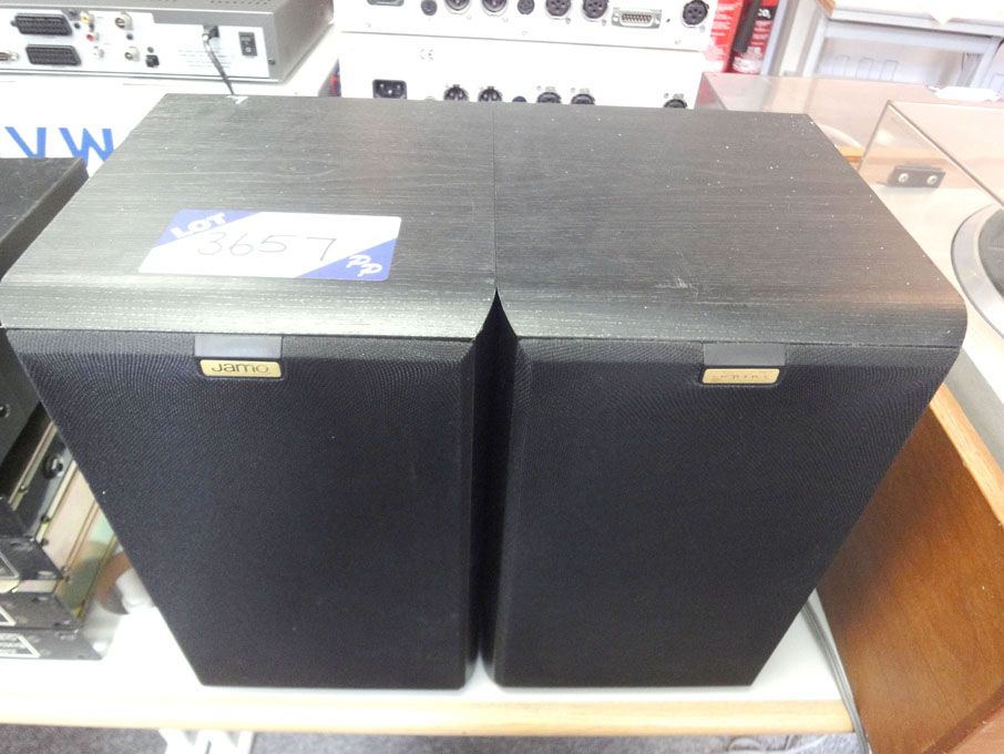 2x Jamo cornet 35T speakers