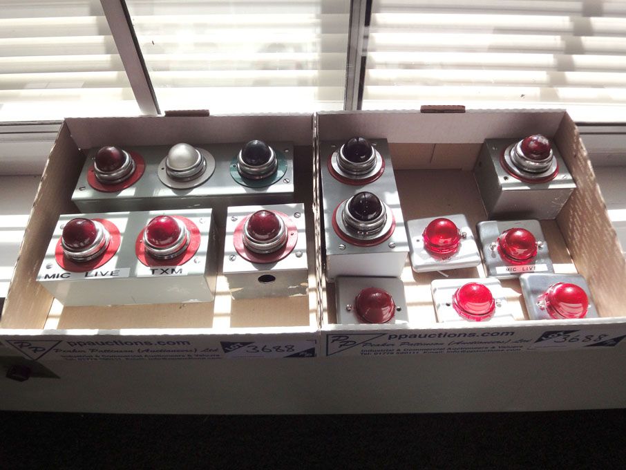 Qty various studio 'on air' lights as lotted in 2...