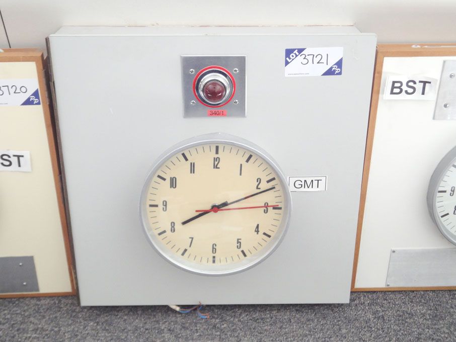 Moser Baer analogue pulse clock & 'on air' light (...