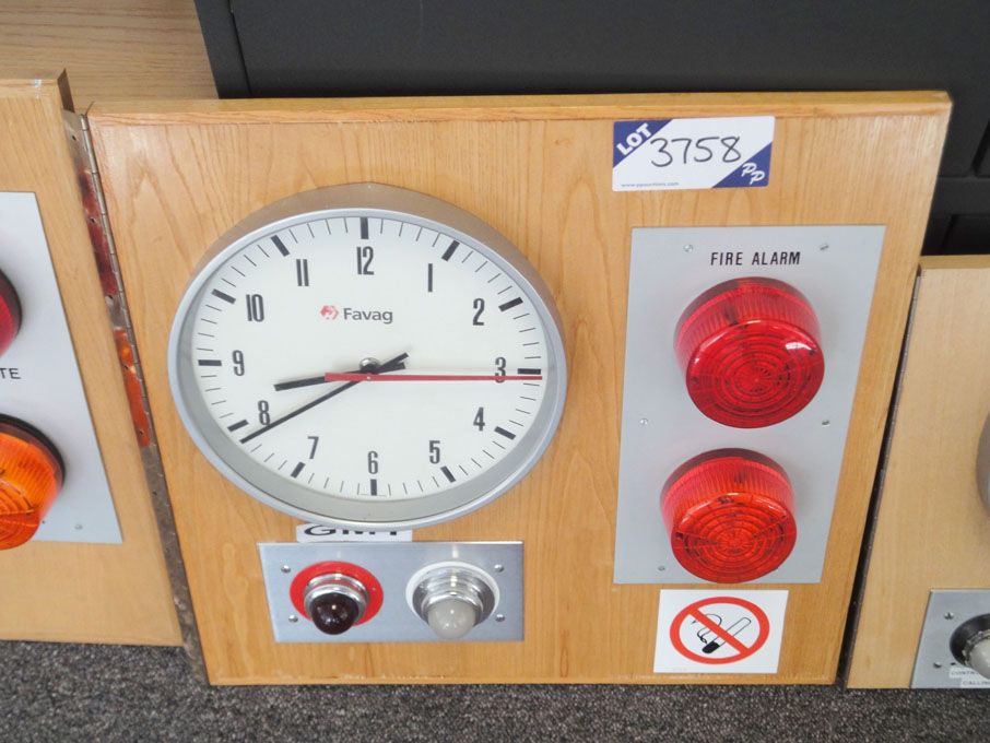 Favag analogue pulse clock & 'on air' lights (Plea...