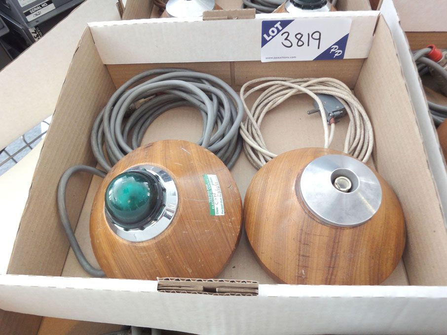 Table top 'on air' light as lotted