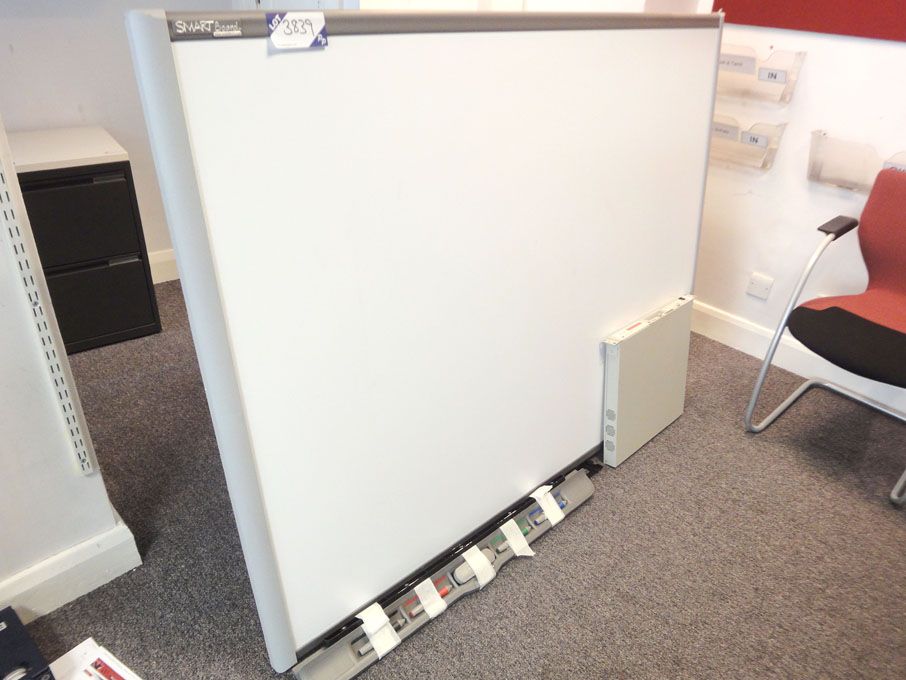 Electronic smart board with base unit