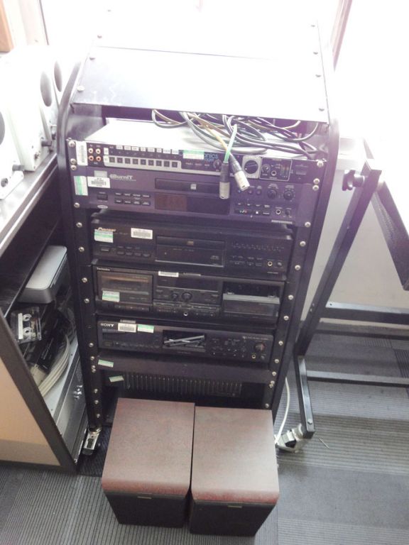 Mobile music rack with contents inc: Omniphonics s...