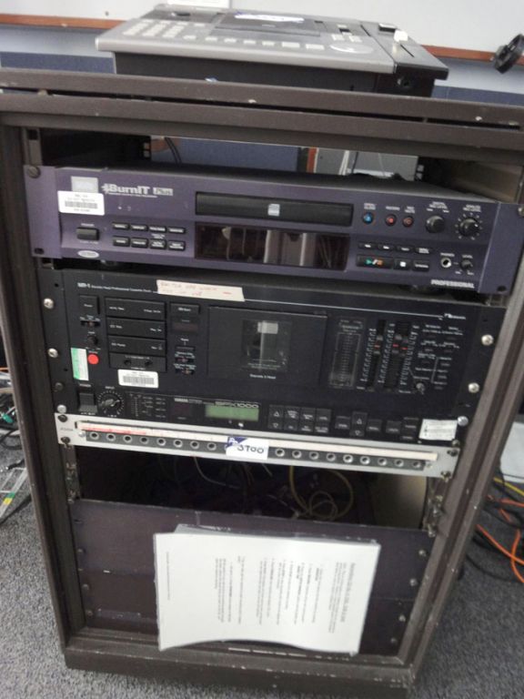 Mobile rack with contents inc: HHB CDR-830 plus Cd...