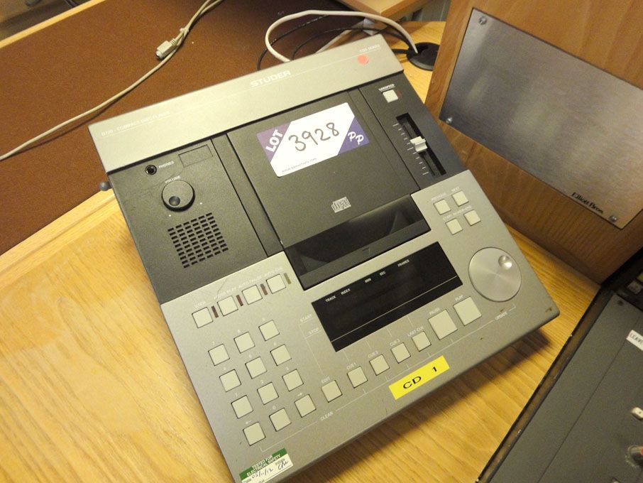 Studer D730 CD player