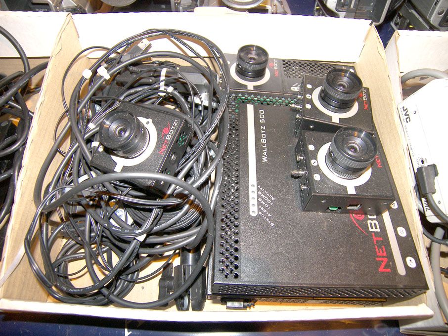 2x Netbotz Wallbotz 500 control unit with 3x Netbo...