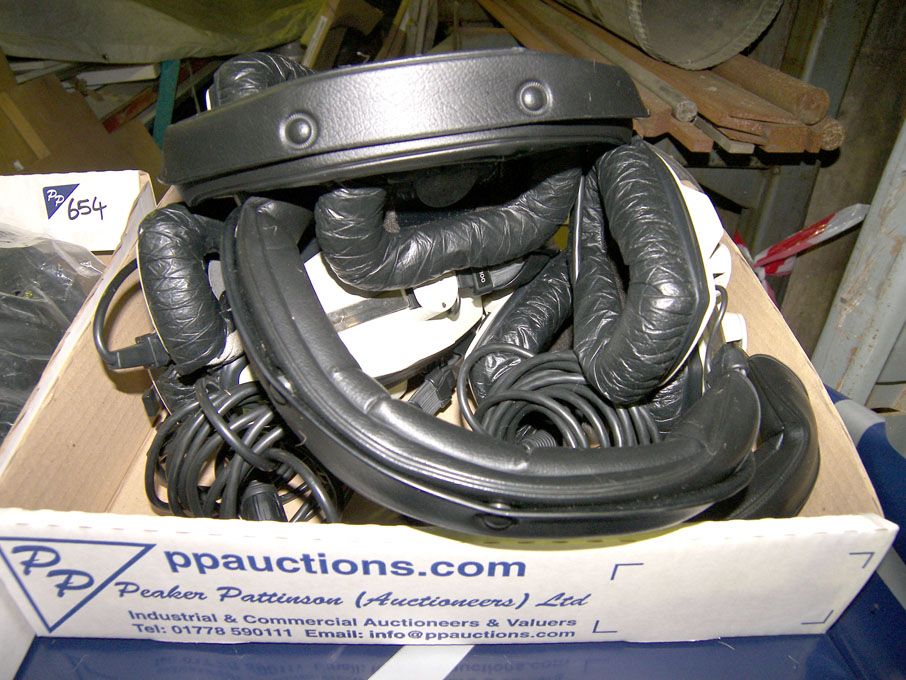 4x Beyer Dynamic DT100 stereo headphones