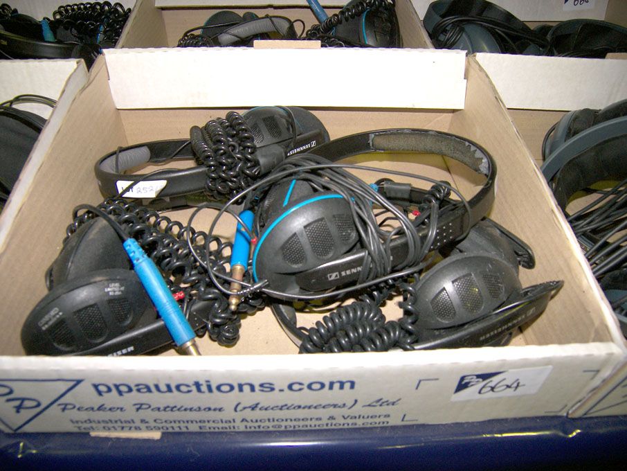 4x Sennheiser HD480 stereo headphones