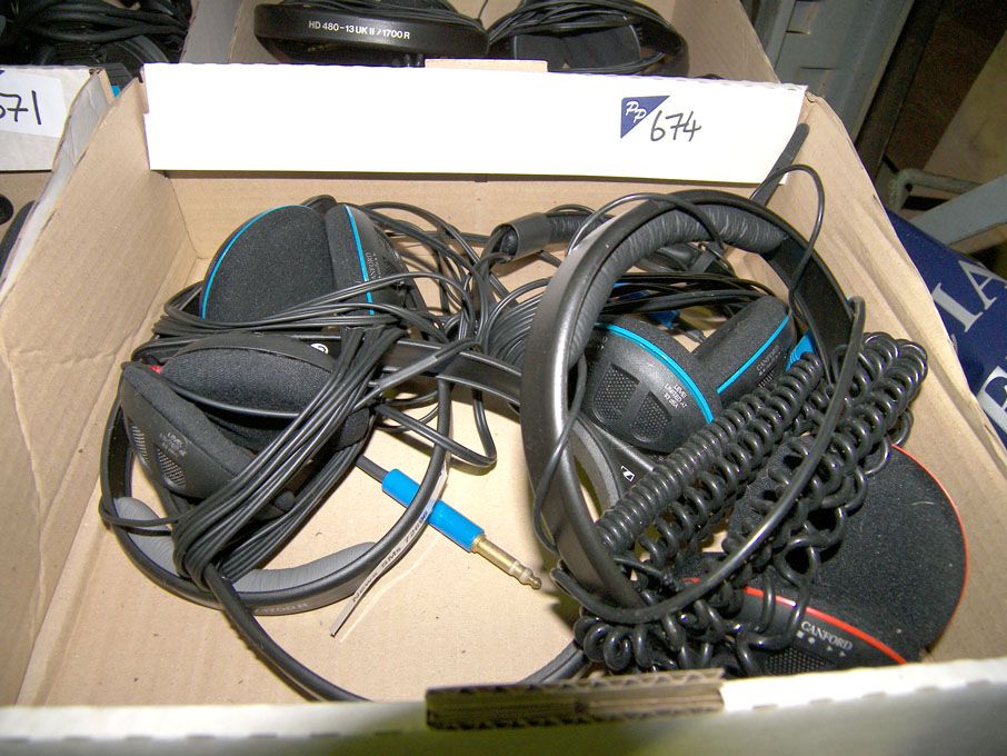4x Sennheiser HD480 stereo headphones