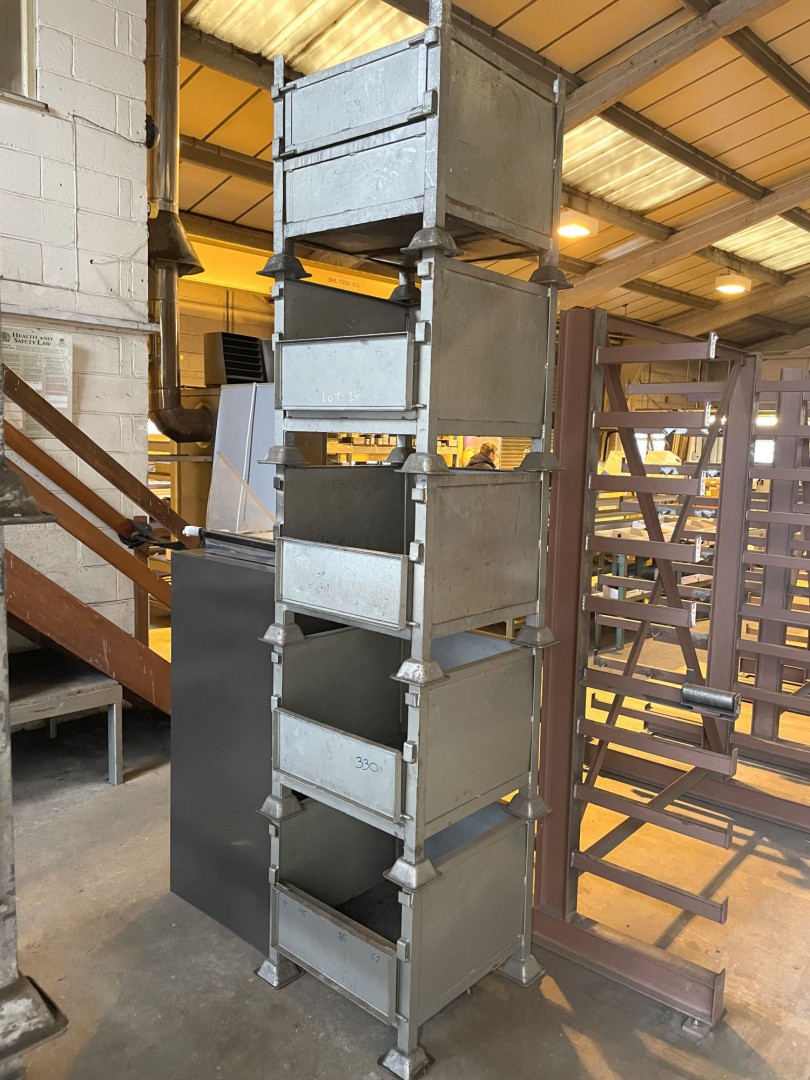 5x metal stackable stillages, 610x610x600mm