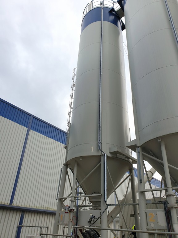 Kurz 69m3 silo with Tyko electrical control & blow...