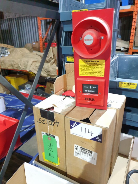 4x Klaxon 18-980181 terrier fire alarms, 9v batter...