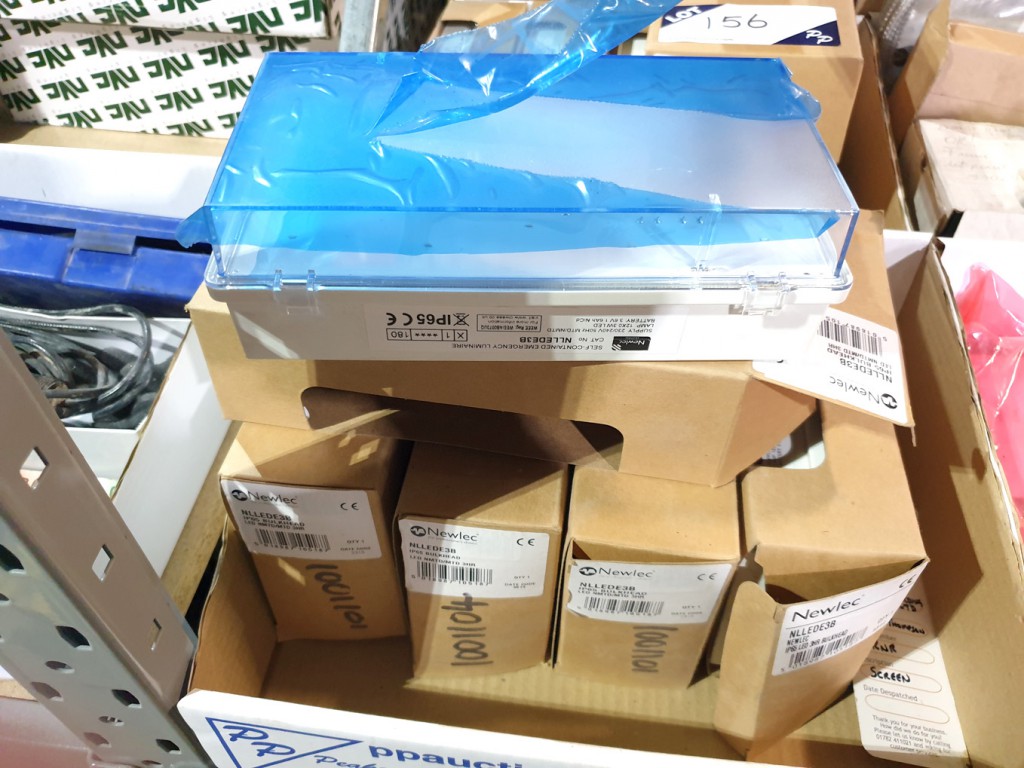 5x Newlec NLLEDE3B self contained emergency lights...