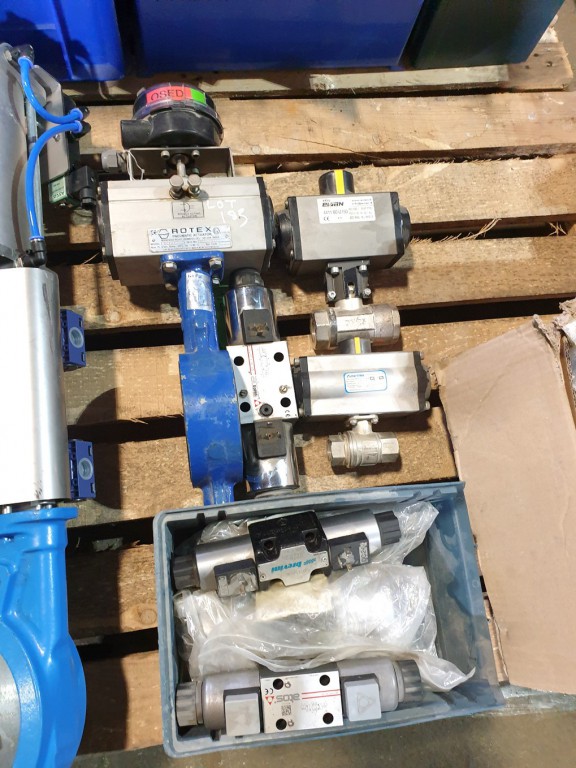 Qty various pneumatic actuators, valves inc: Atos,...