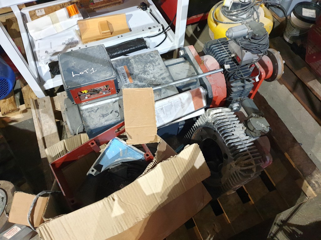 Redex MSD 12/35/60 spindle drive on electric motor...