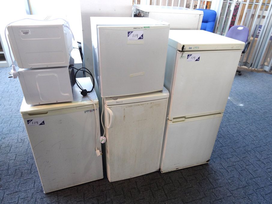 5x Lec, Proline, Servis etc white fridges / freeze...