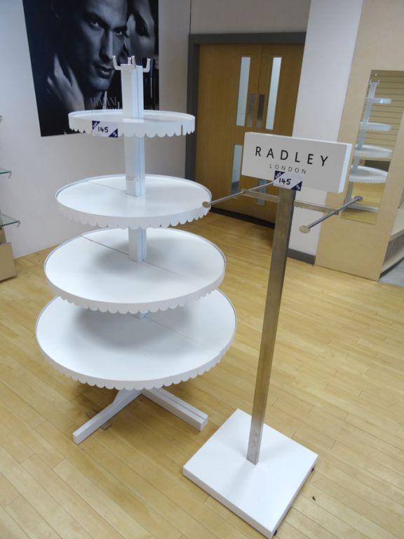 2x display stands
