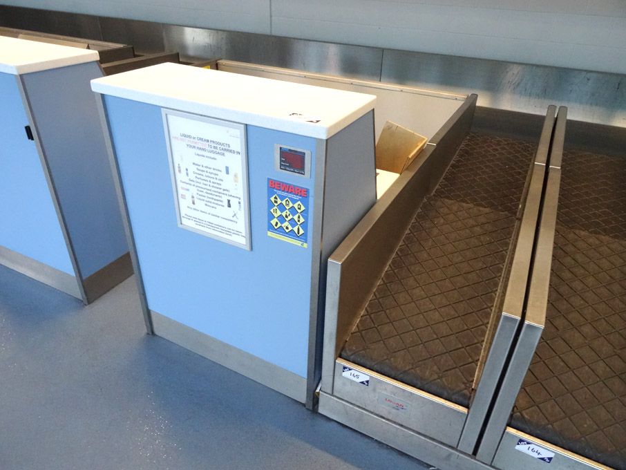 Check-in desk with Logan powered luggage conveyor,...