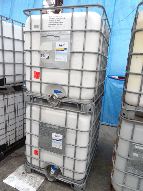 2x forkable IBC tanks, 1000ltr capacity