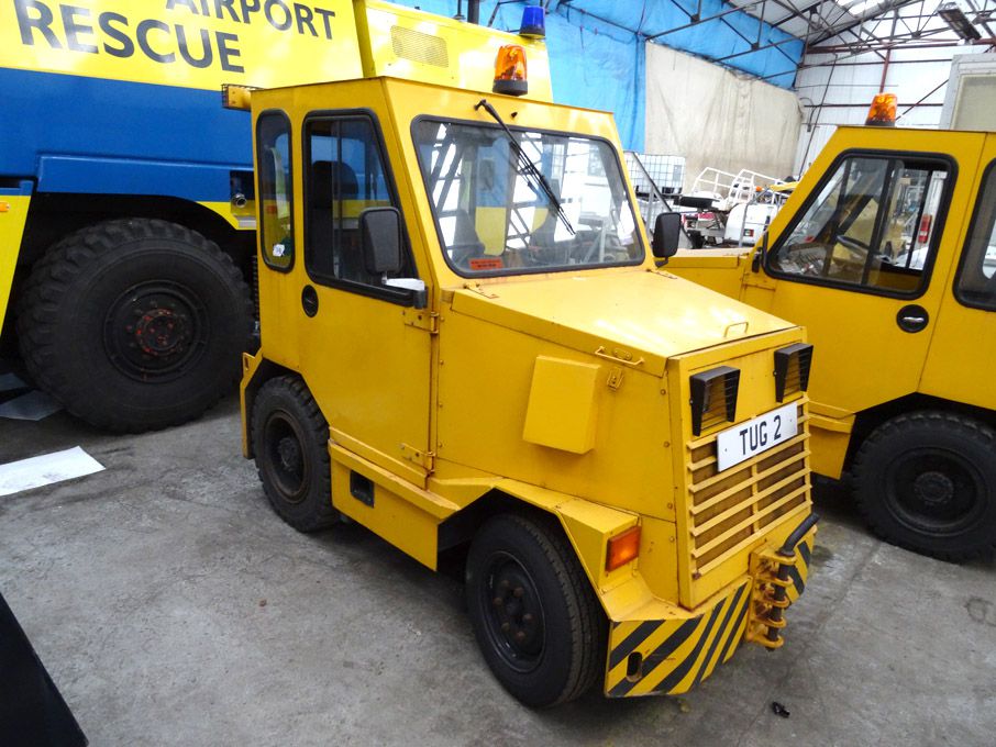 Electricars TT40 tug, auto gearbox, 28,000kg max t...