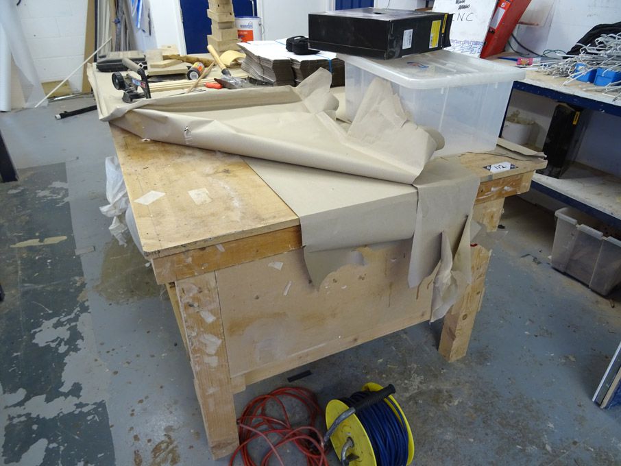 2440x1220mm wooden workbench