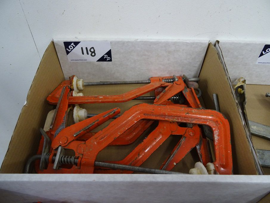 4x G-clamps