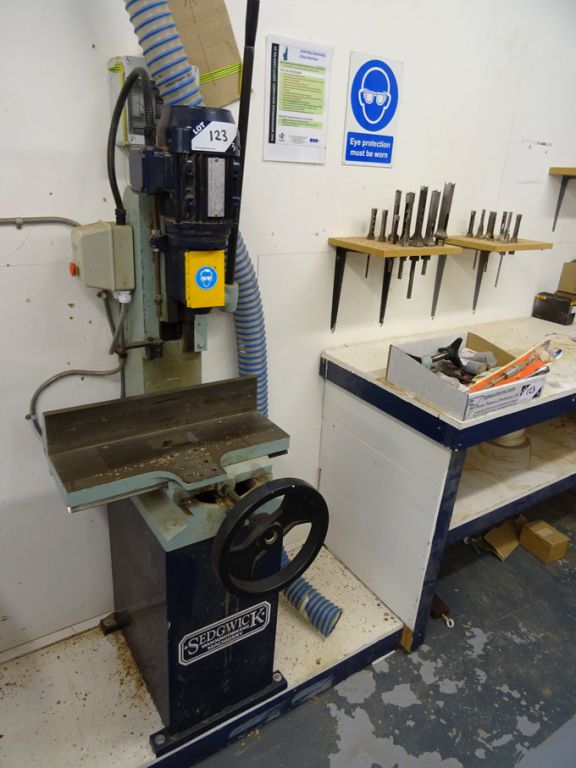 Sedgwick morticer, 500x160mm table, tooling