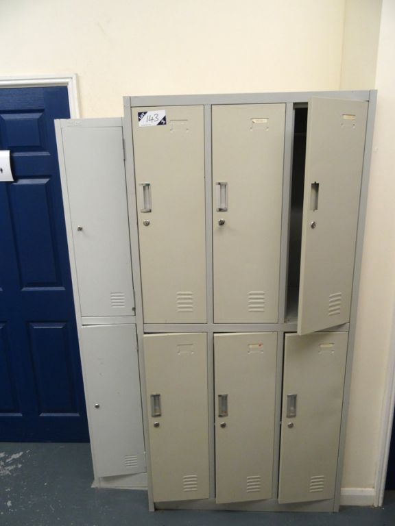 AMEND: Qty various metal cloakroom lockers, 900x45...