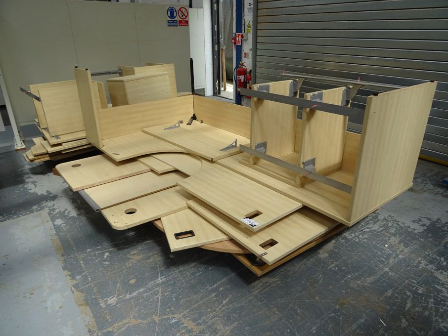 Qty various office desks etc dismantled on 2 palle...