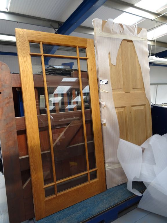 2x oak doors - 833x1774mm glass panel oak door & 8...