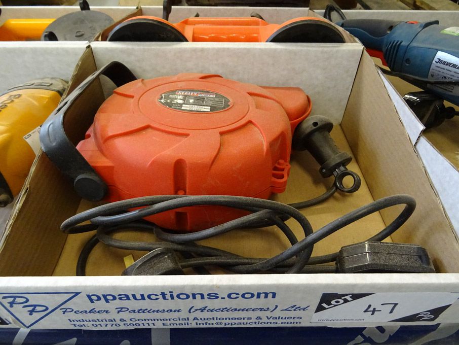 Sealey CRM101 retractable 240v extension lead