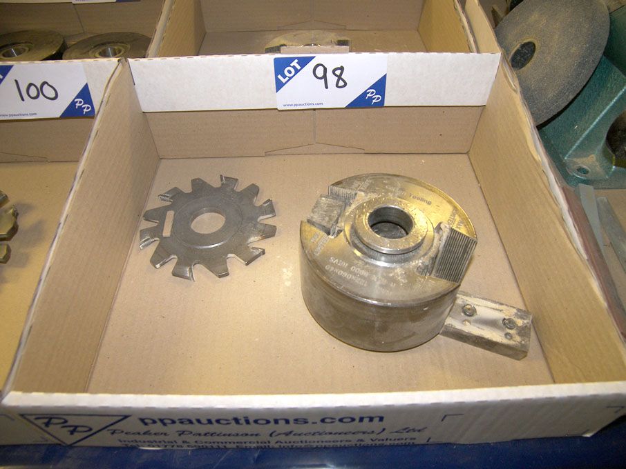 Colton 60mm serrated spindle block