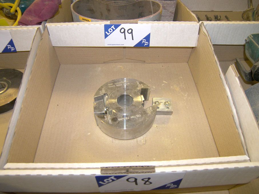 Colton 40mm serrated spindle block