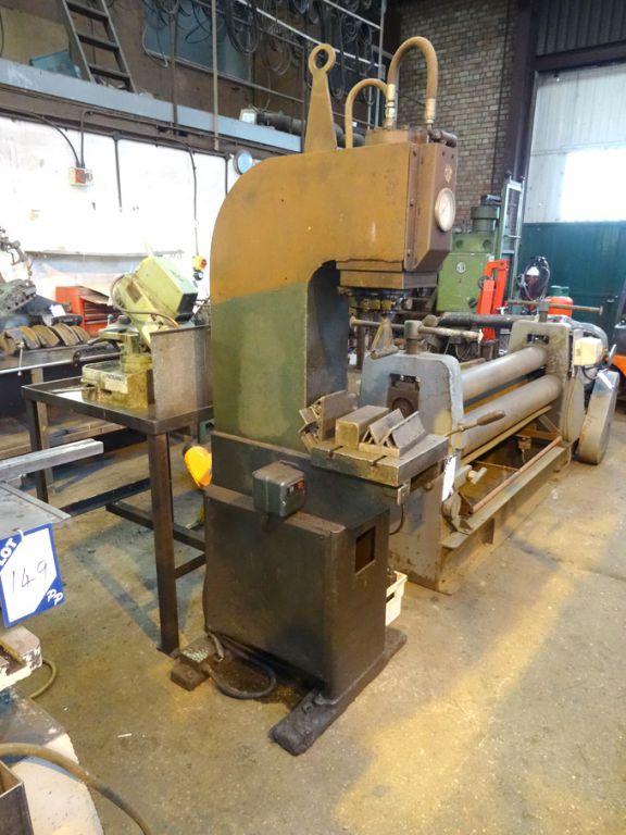 Hi-Ton 15ton hydraulic press, 14x12" bed, 9" throa...