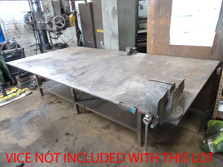 3000x1500mm heavy duty welding table (vice not inc...