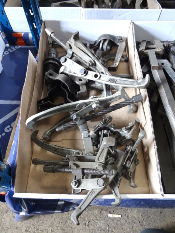 Qty various Pickavent etc bearing pullers