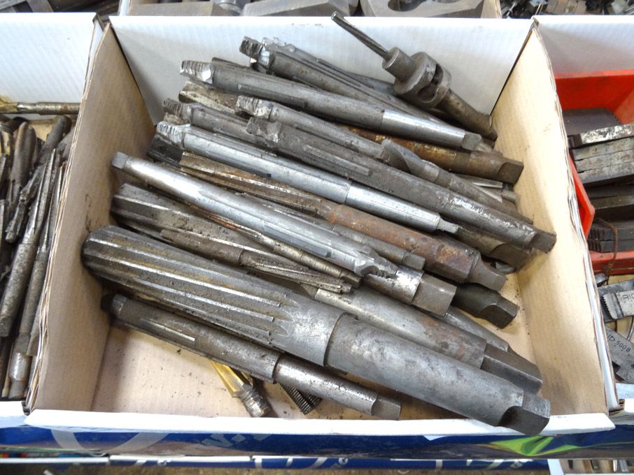 Qty HSS reamers to 1 1/2" approx