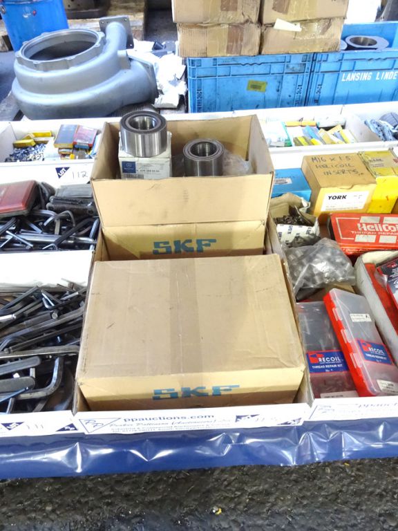 32x SKF BTH-1132B bearings & 2x FAG F805190.01 bea...