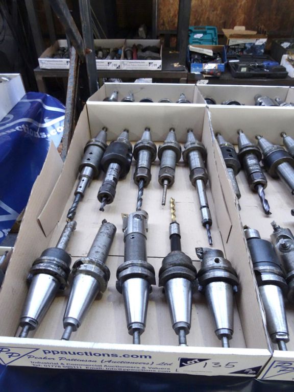 10x BT 40 tool holders