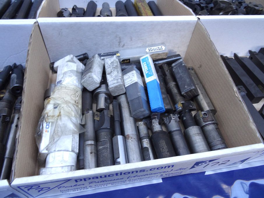 Qty various Sandvik, Maydown, Kennametal etc borin...
