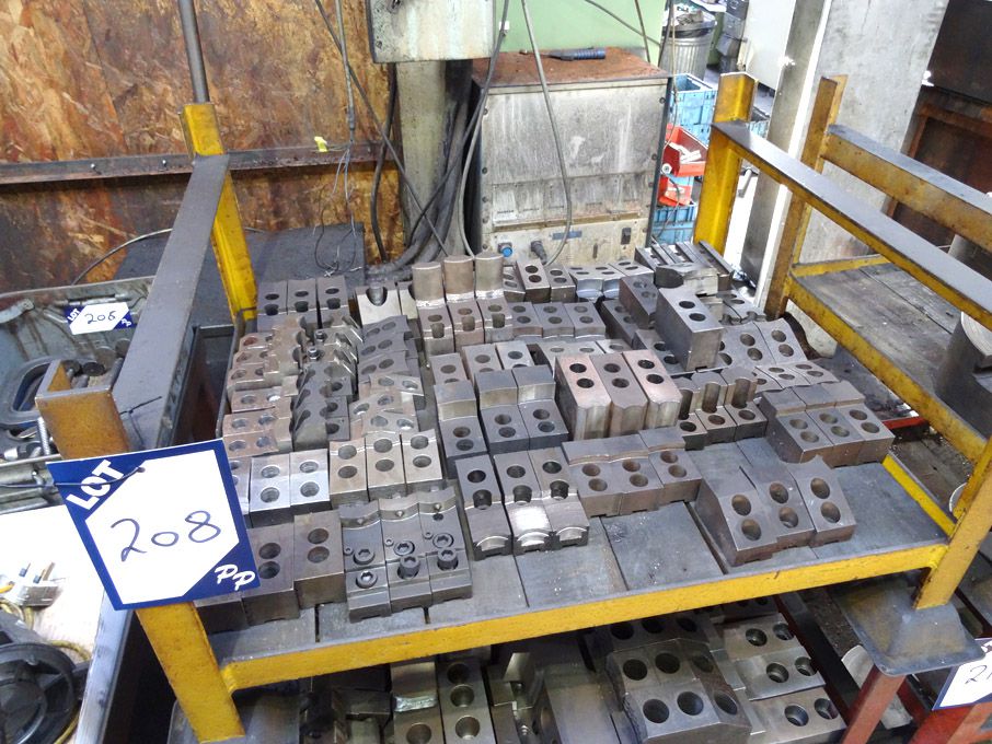 Qty various chuck jaws on stillage