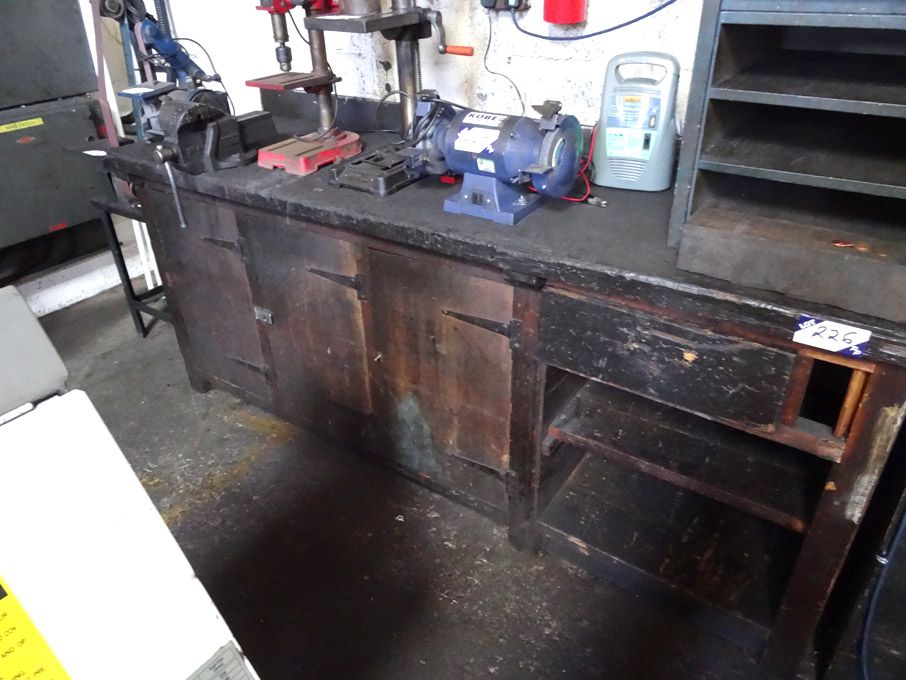 2300x650mm wooden workbench with Record No4 vice