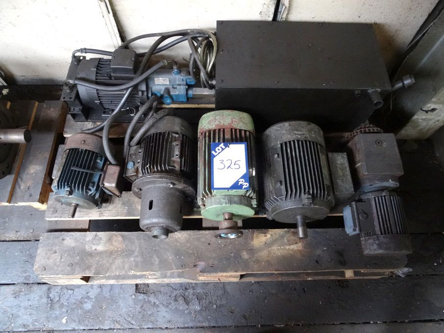 Qty various GEC, VEM, Vickers etc motors on pallet