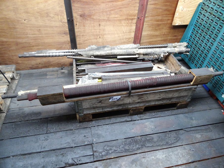 Qty various broaching tools in wooden stillage