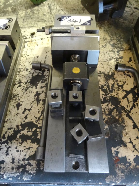 Bison 150mm machine vice with table clamps
