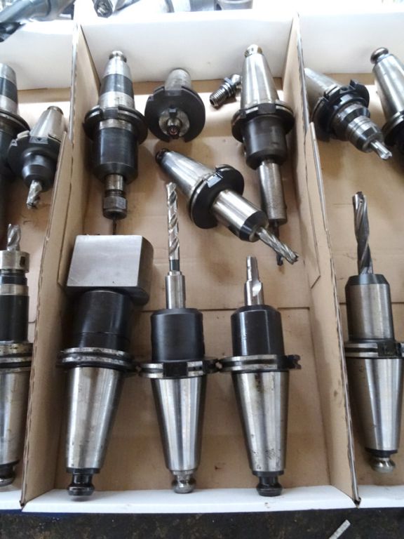 7x Cat 50 tool holders