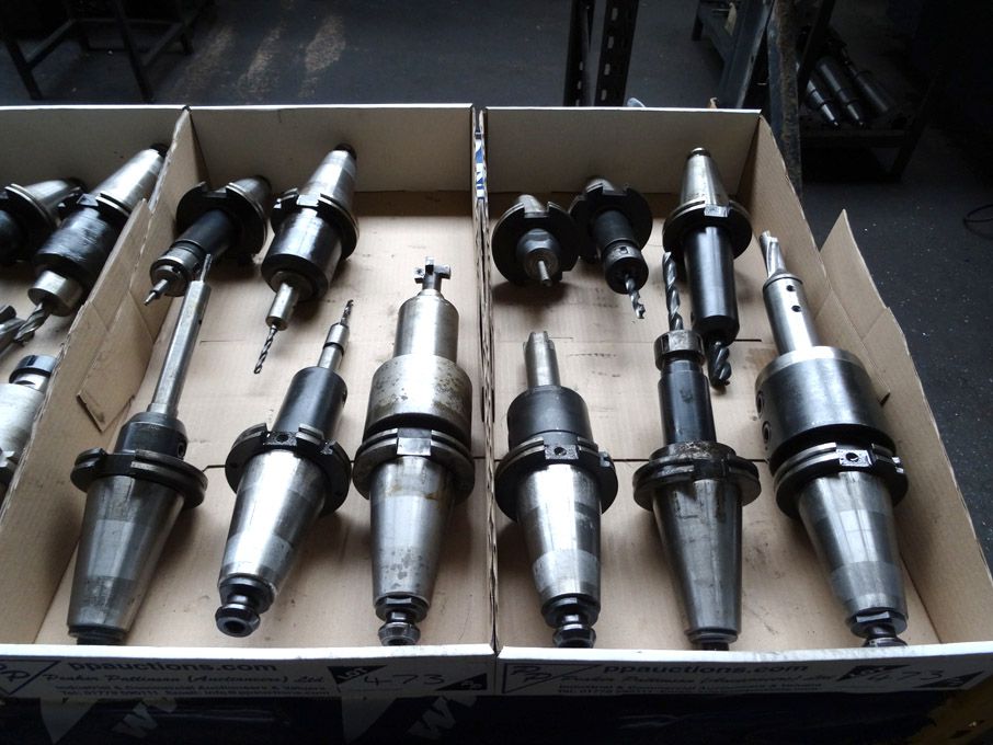 11x Cat 50 tool holders in 2 boxes