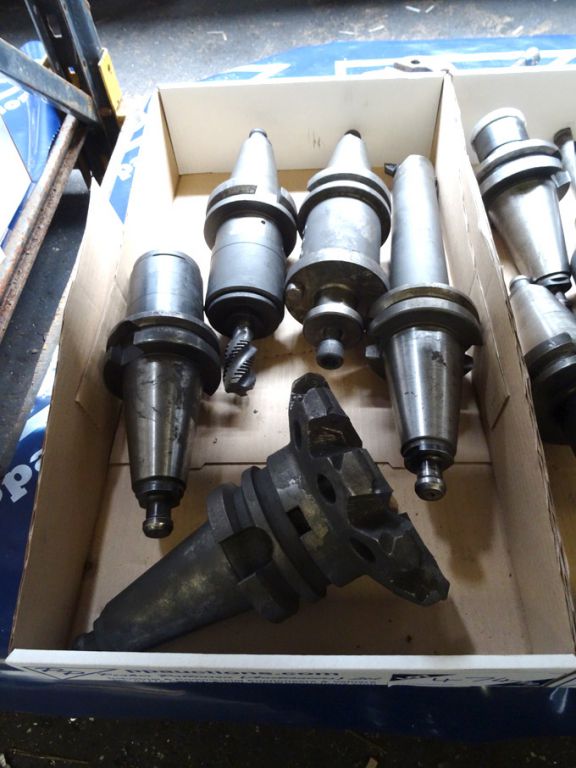 5x BT50 tool holders