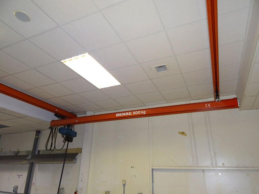 Demag 500kg overhead gantry crane, 12ft approx spa...