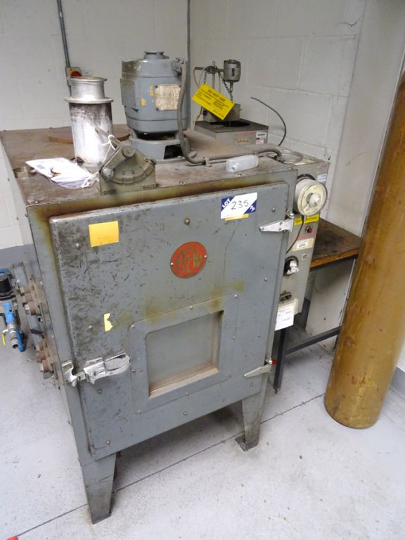 AEW electric fan assisted oven, 600 degC max tempe...